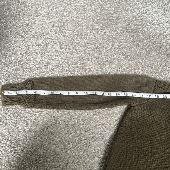 Olive green heavy sweater for boys - Picture 5 of 6